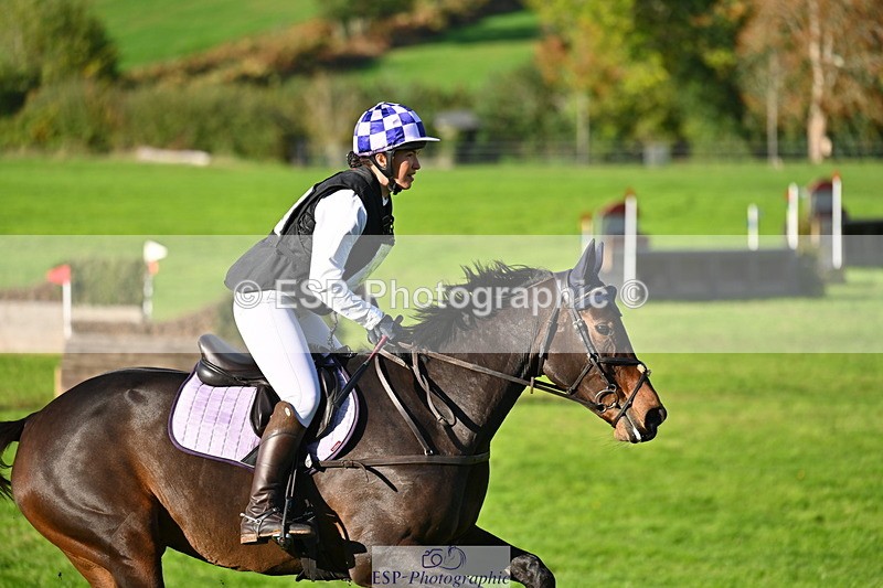 251025A-151652-21405 - G-562-Phoebe.Lagor