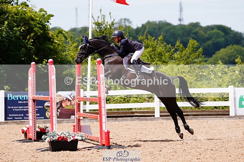 240629A-123442-05385 - Cls 18 Newcomers and 1m Open