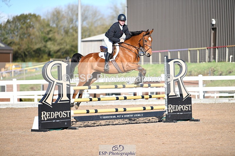 231110A-135319-00695 - Cls 5 Newcomers & 1.10m Open