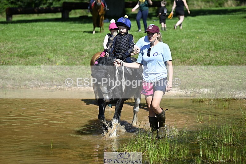 240728B-110815-01114 - Gemma's Group XC