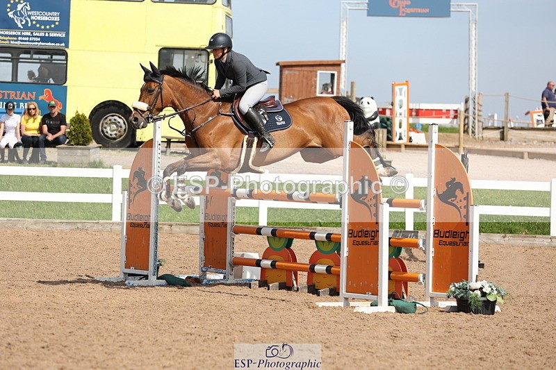 240510A-160004-09037 - Cls 18 1.10m National Am Quali and Open