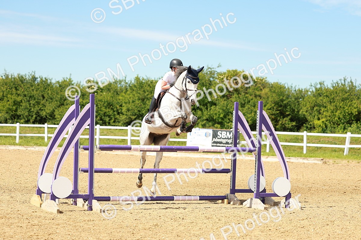 SBM_002568 - Class 4 - Senior Newcomers - 1.10m
