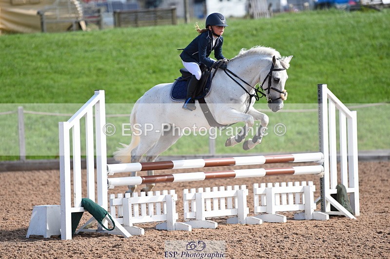 230716A-092124-01897 - Cls 32 Stepping Stones 128cm & 138cm