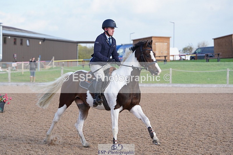 241005A-095204-04344 - SAT Cls 8 Snr British Novice & 90cm Open