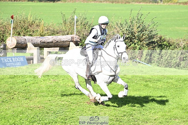 251024A-125205-11298 - B-141-Erin.Neale