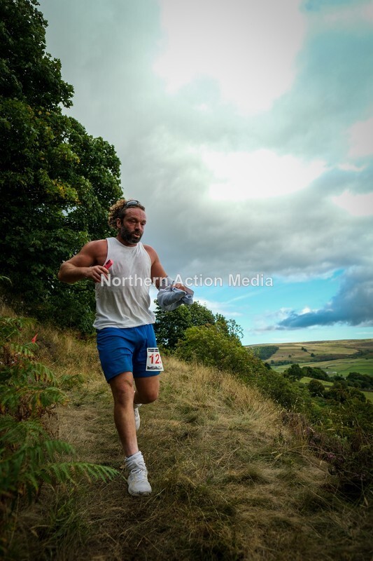 DSCF5488 - Reeth Fell race seniors