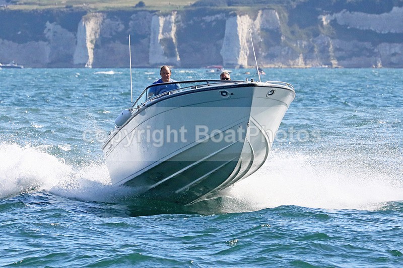 170813 FORMULA 272 1Y3A5261 - Motorboats - Open