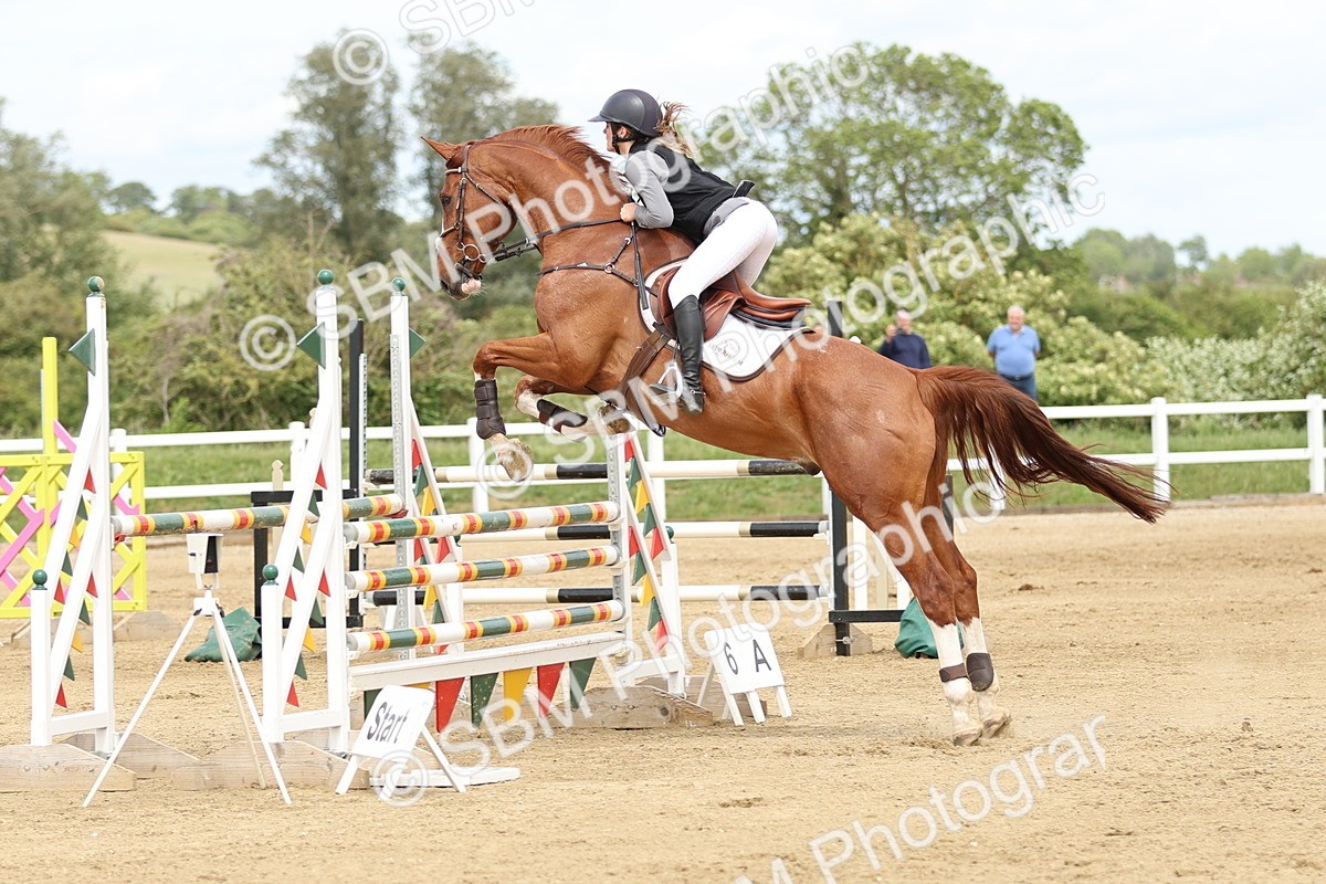 SBM_001114 - Class 4 - Senior Newcomers - 1.10m