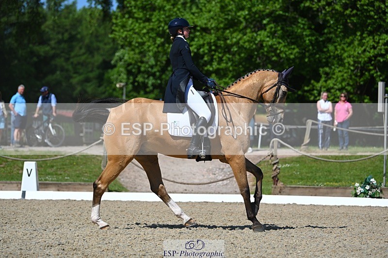 230526-104558-05691 - 464-GRANDE_BY_DESIGN-Emma_Manton-DR