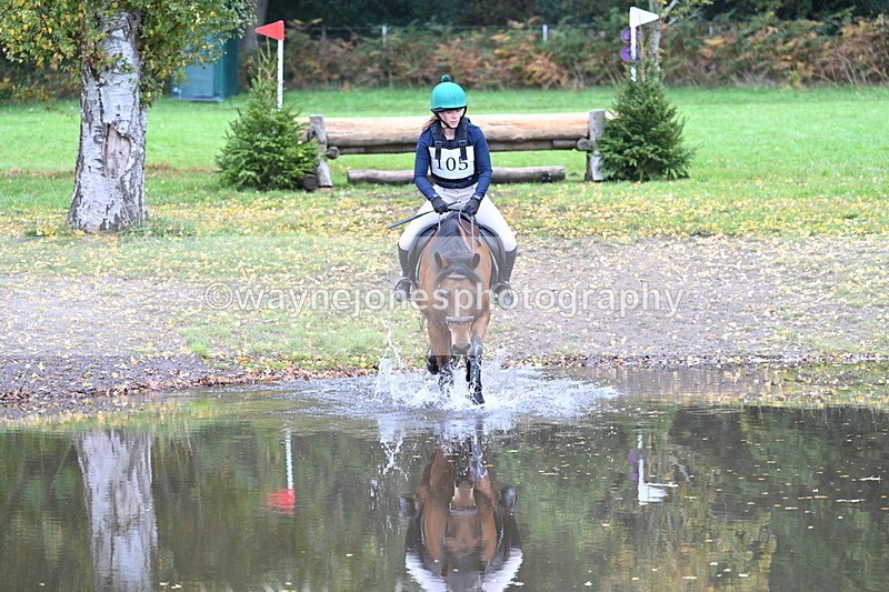 WJ7_3246 - Time 10:47 to 11:11 at the water