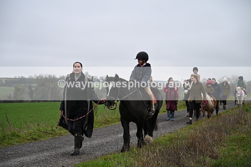 WJ7_9813 - Walk out..