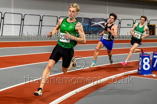 StudInd-921563 - Track Male Set One