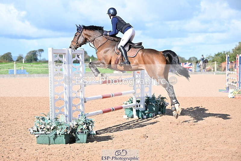 231014A-115033-04508 - Cls 18 Newcomers & 1.10m Open