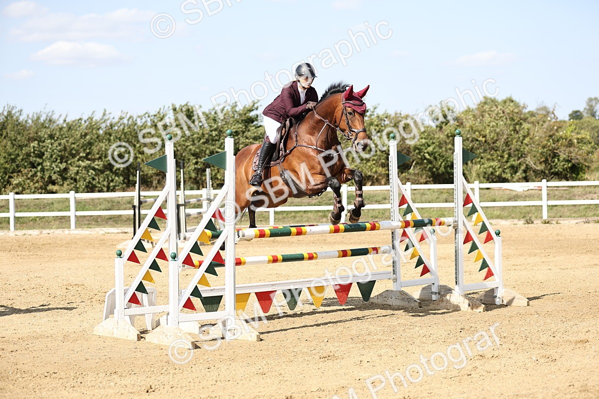 SBM_005205 - Class 6 = Senior Newcomers - 1.10m Open