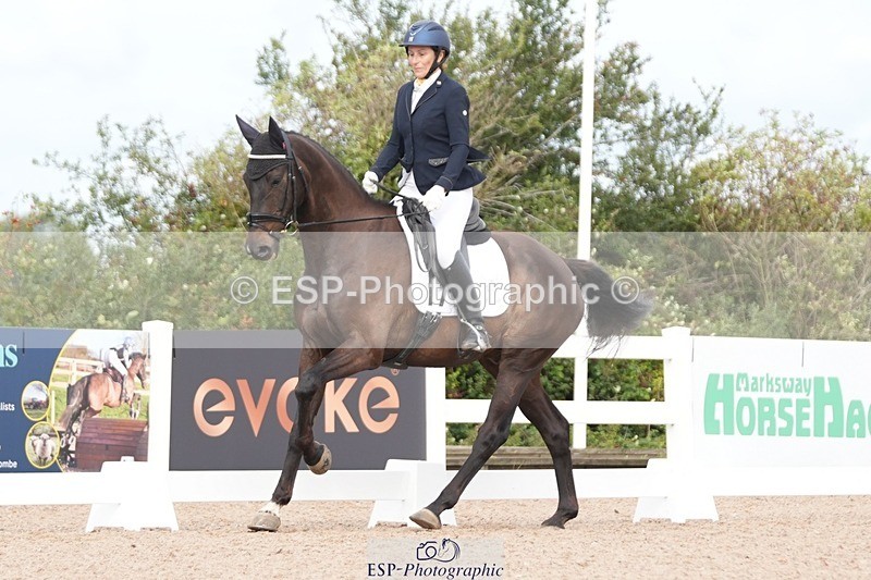 250906-113139-02016 - 027-Amanda.KingInvincible