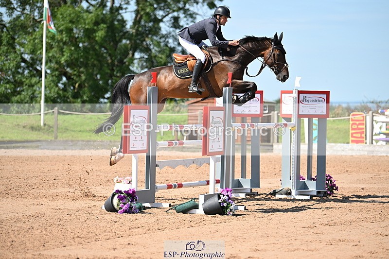 240718A-104631-04631 - Cls 1, 3 Star Small Tour 1.35m