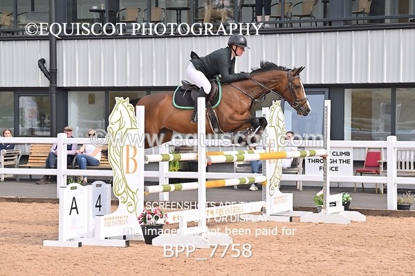 BPP_7758 - CLASS 16 FRI GFS Saddles Senior Newcomers/1.10m Open