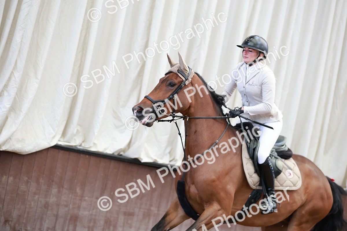 SBM_003803 - Class 11 - Senior Newcomers - 1.10m