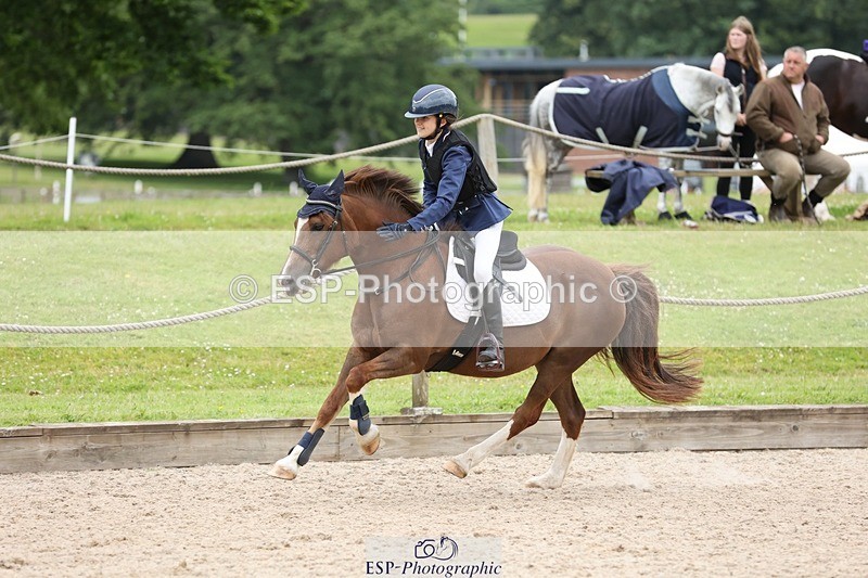 240615-160029-02158 - Cls 9&10 Club and Schools 70cm