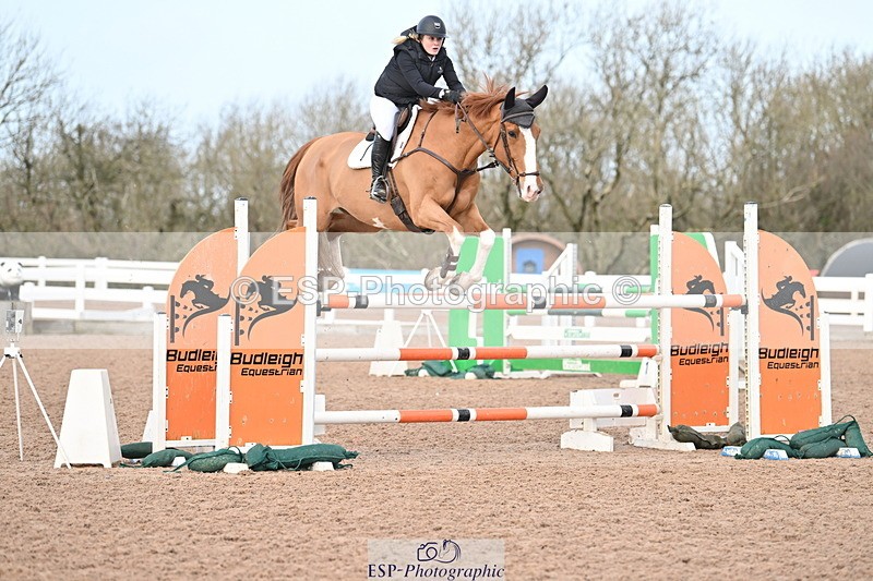 231209A-132655-01923 - Cls 13 Foxhunter & 1.20m Open