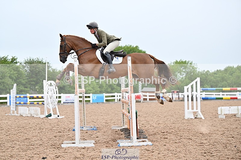 240703A-132232-00464 - Cls 05 Snr Fox & 1.20 Open