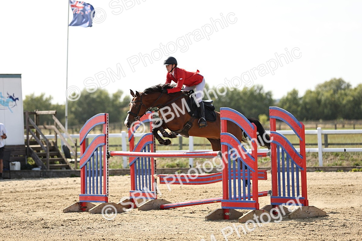 SBM_005263 - Class 6 = Senior Newcomers - 1.10m Open