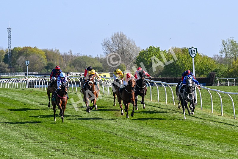 220426-Race 5-Evocative Spark-0561 - Race 5