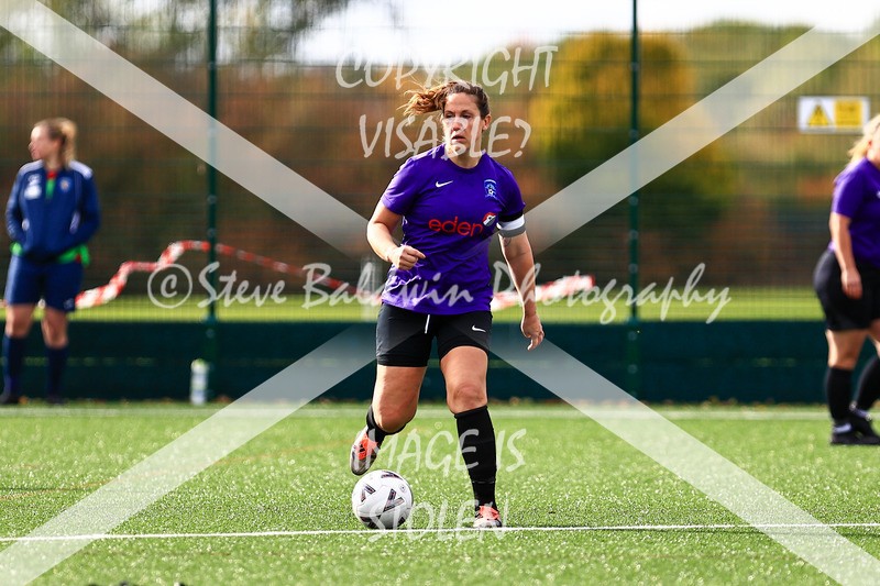 1DX31027 - 2025-10-05 FC Abbey Meads Ladies V Purton  Kingsdown FC Ladies