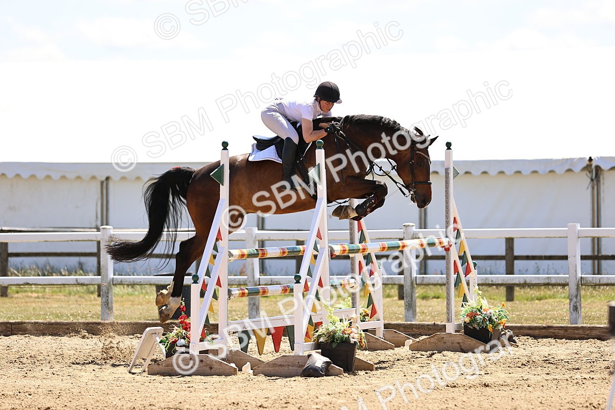 SBM_014535 - Class 15 - Senior Newcomers - 1.10m Open