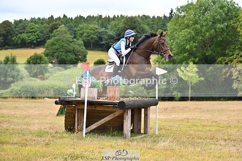 250803A-123307-13434 - M-553-Beatrice.Hayman-Joyce-ICONIC