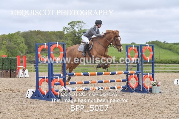 BPP_5007 - CLASS 24 SUN Senior BritiNovice/ 90cm Open