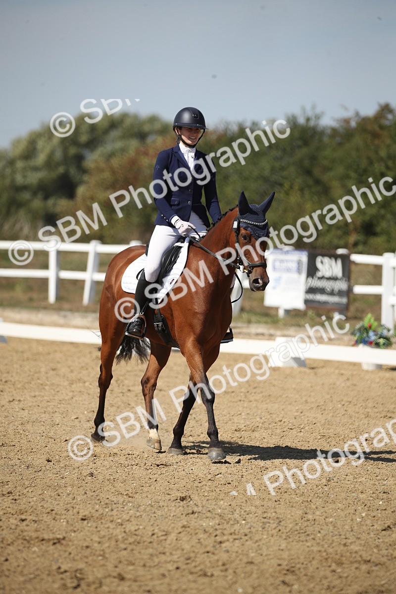 SBM_005759 - Class 11 - Novice 5 - 13.19-14.22