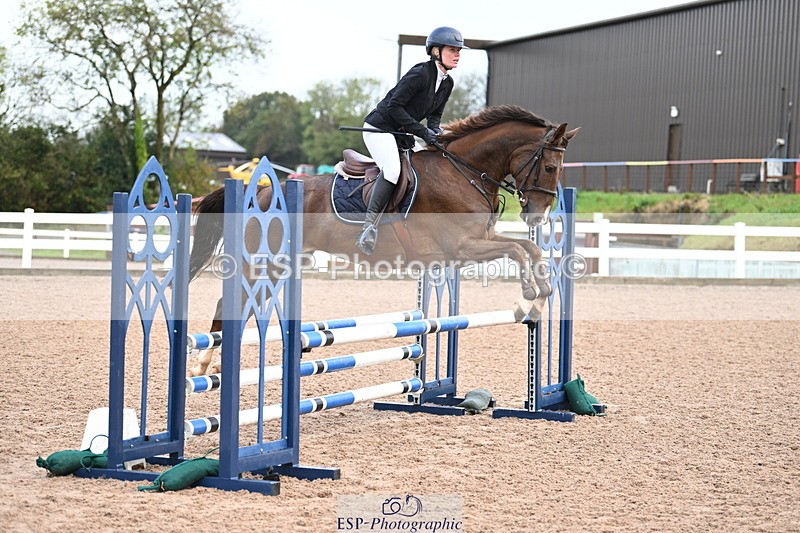 241023A-105420-00420 - Cls 1 British Novice and 90cm Open