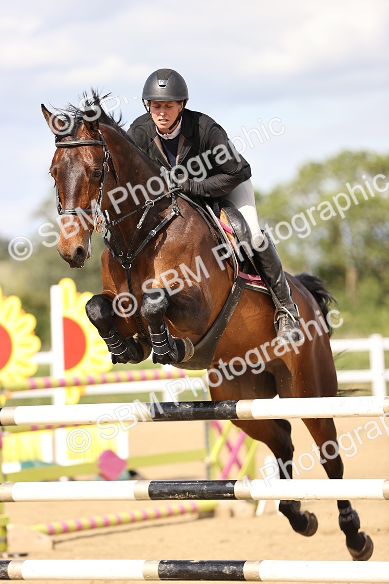SBM_003644 - Class 13 - Senior Foxhunter - 1.20m