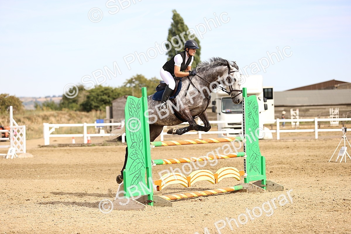 SBM_001677 - Class 6 - Senior Newcomers 1.10m