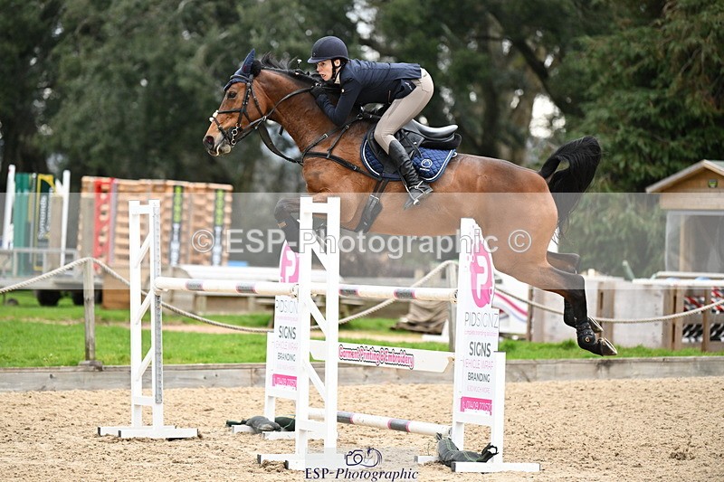 250323A-154309-05089 - Cls 25 Snr Fox & 1.20m Open