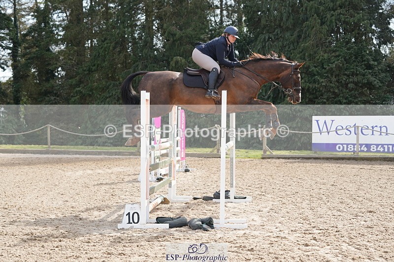 260322A-125524-01747 - 12 Newcomers 1m 10 Open