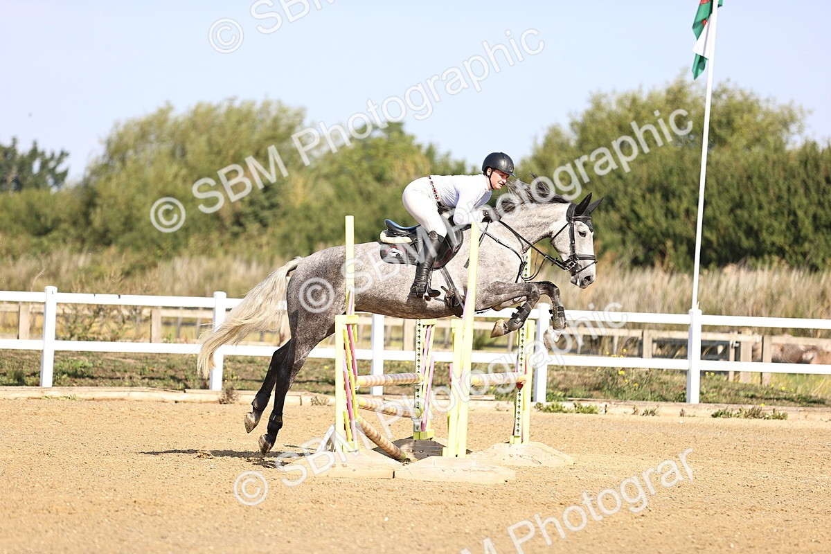 SBM_005481 - Class 8 - Clear Round