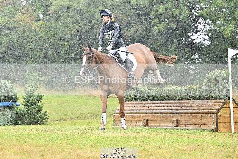 250830-144943-04773 - F-268-Harriet.Tilling