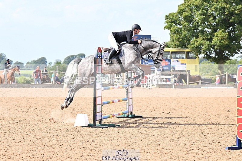 240828A-142008-00862 - Cls 4 Snr Newcomers and 1.10m Open