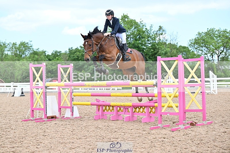 240605A-125347-00426 - Cls 3 Snr 1.05m Open