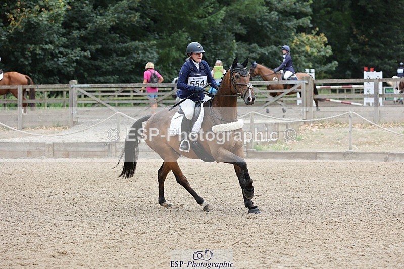 250803A-115839-12584 - M-554-Lucy.Henretty-Lee-AMANDI.VIVENDI