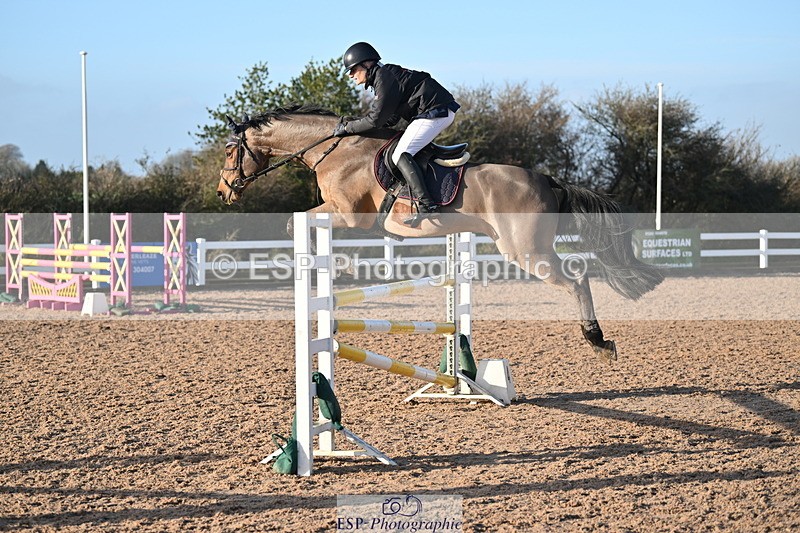 231210A-134726-02685 - Cls 20 Newcomers & 1.10m Open