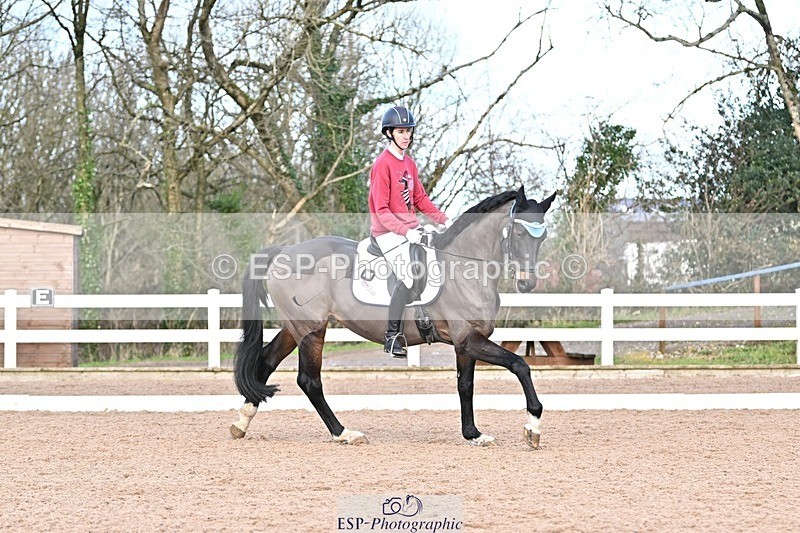 241214-122338-01593 - 132-Alys.Matravers-VORVASHILL.VERTIGO