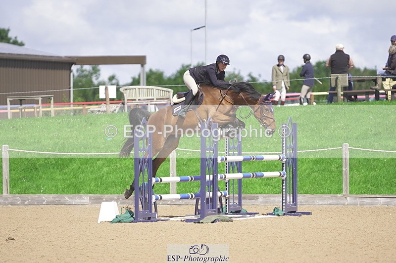 230806A-114148-01640 - Cls 13 Snr Newcomers & 1.10m Open