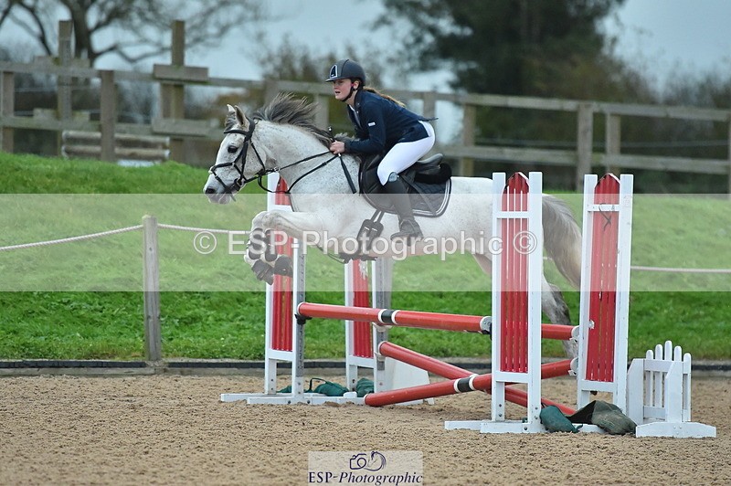 231119A-101032-04544 - Sun Cls 17+18 Club and Schools 70cm