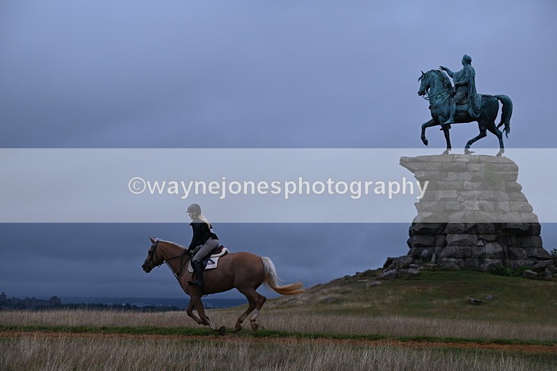 DSC_2496 - Time at Statue 12:34 to 12:56