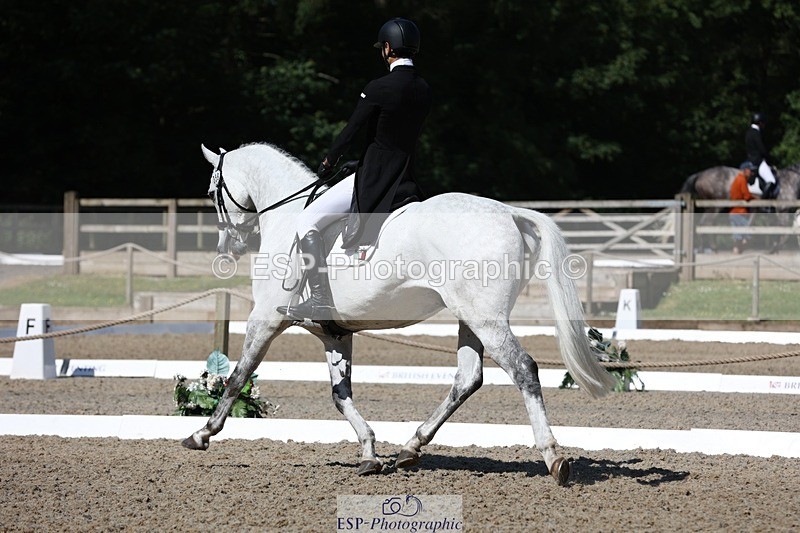 230526-101210-05206 - 359-LONG_BEACH-Giorgio_Nardilli-WEDTrotUp+DR