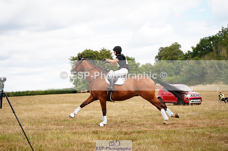 250802A-143108-05433 - F-254-Lucie.Bouchet-HALLOWEEN.NOUV