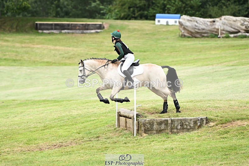 240825X-164701-37354 - 80cm XC 16.30 to 17.30